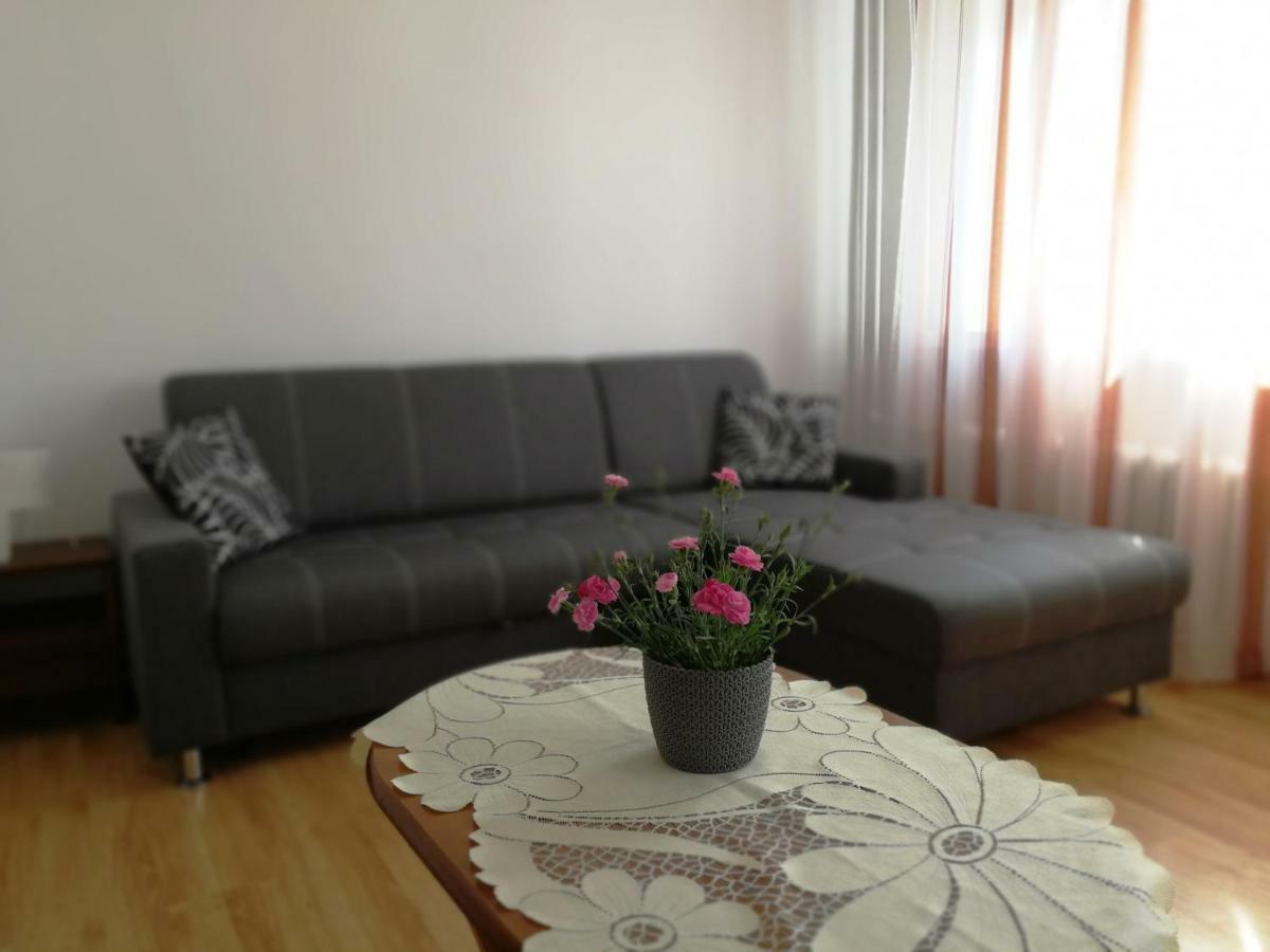 Apartament Jasminowy Appartement Kudowa-Zdrój Buitenkant foto